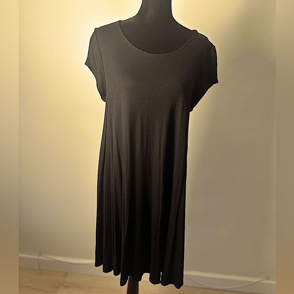KAREN KANE Women’s Black Short Sleeve Swing Dress Size Medium
